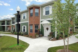 Highlands of Grand Pointe