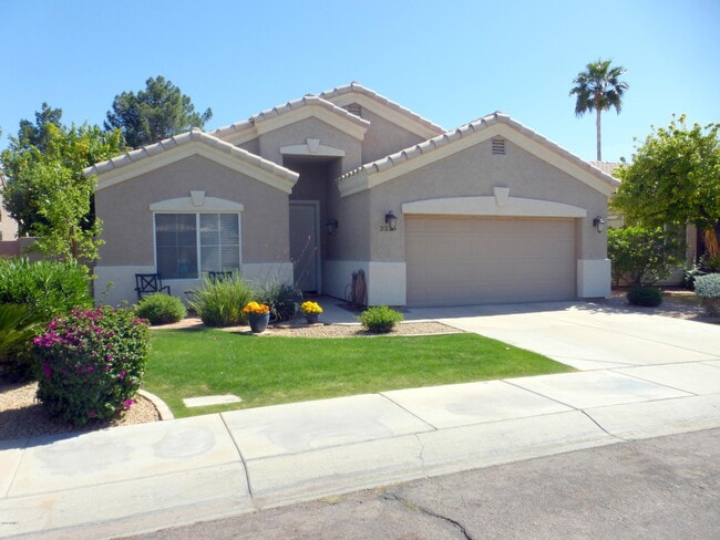 property at 2225 E Bel Air Ln