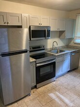 886 Kenmore Ave in Baton Rouge, LA - Building Photo - Building Photo