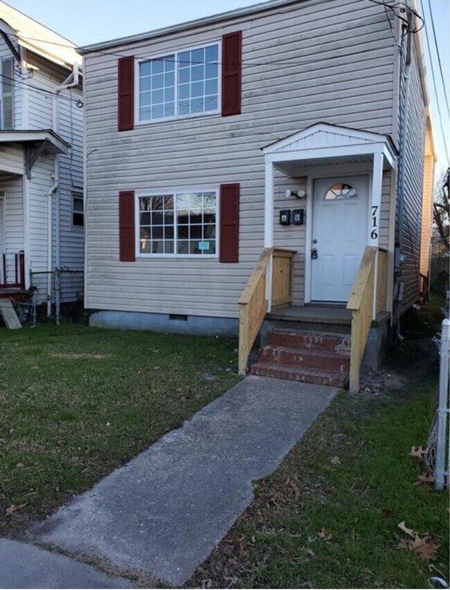 property at 716 31st St