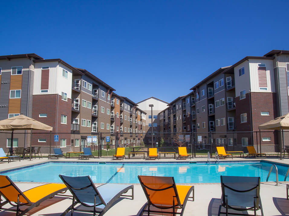 The Commons and Landing at Southgate in Minot, ND - Building Photo