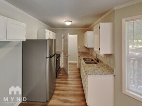 5406 S New Hope Rd in Belmont, NC - Building Photo - Building Photo