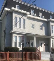 27 Florence St, Unit 1 in Somerville, MA - Building Photo