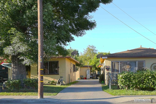 11110 Dodson St in South El Monte, CA - Building Photo - Building Photo