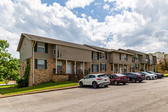 Priest Lake Park Condominiums in Nashville, TN - Building Photo - Building Photo