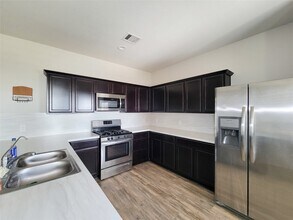 21043 Iris Holly St in Katy, TX - Building Photo - Building Photo