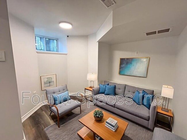 property at 460 King William St