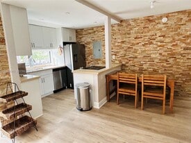 17021 N Bay Rd in Sunny Isles Beach, FL - Building Photo
