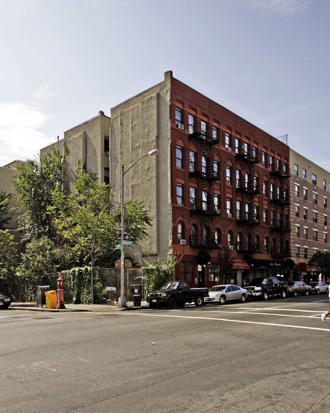 1775-1779 Madison Ave in New York, NY - Foto de edificio - Building Photo