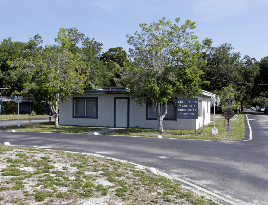 Cherrydon Mobile Home Park in Titusville, FL - Foto de edificio