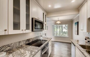 8524 Via Mallorca in San Diego, CA - Building Photo - Building Photo