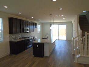 746 Papermill Rd in Lincoln, CA - Building Photo - Building Photo