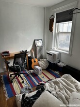 1697 Cambridge St, Unit 5 in Cambridge, MA - Foto de edificio - Building Photo