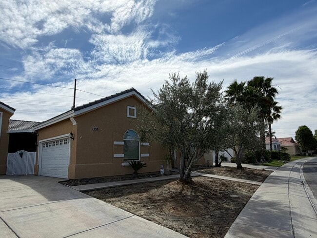 property at 48638 Barrymore St