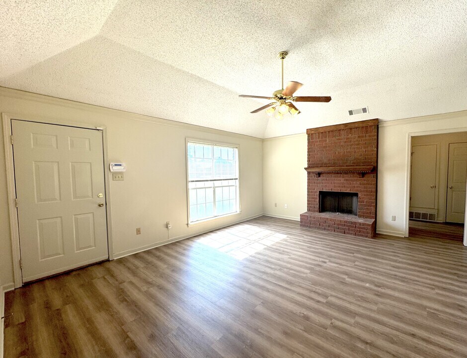 7748 Tankerston Dr in Memphis, TN - Building Photo