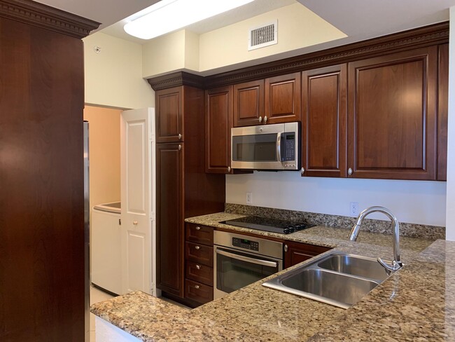 1690 Renaissance Commons Blvd, Unit 615 in Boynton Beach, FL - Building Photo - Building Photo