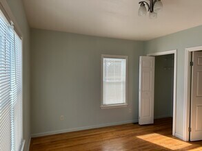 15 Henderson Ave, Unit 1 in Worcester, MA - Foto de edificio - Building Photo