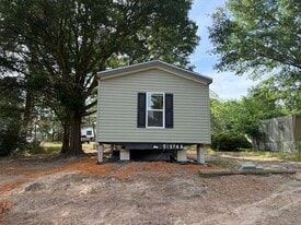 10130 State Hwy 64 in Tyler, TX - Building Photo