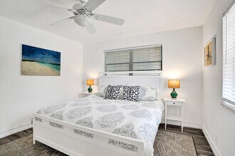 107 N Swinton Cir in Delray Beach, FL - Building Photo - Building Photo