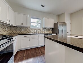 4620 Stonehaven View in Cumming, GA - Building Photo - Building Photo