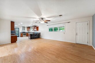 931 N Harbin Dr in Stephenville, TX - Building Photo - Building Photo