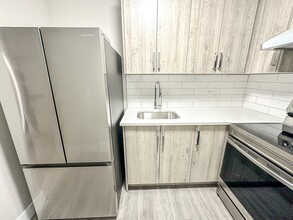 36 Midtown Cl SW in Airdrie, AB - Building Photo - Building Photo