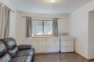 1321 Lobo Pl NE in Albuquerque, NM - Building Photo - Building Photo