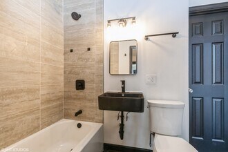 6352 S Ingleside Ave in Chicago, IL - Building Photo - Building Photo