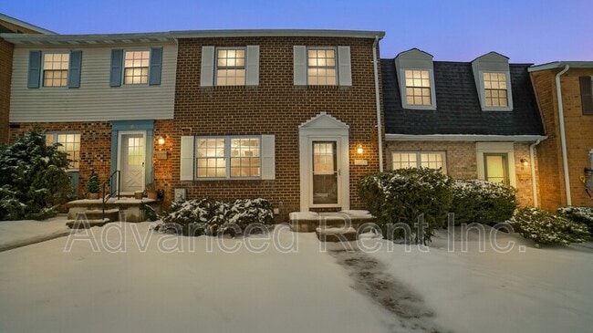 property at 10 Watkins Glen Ct