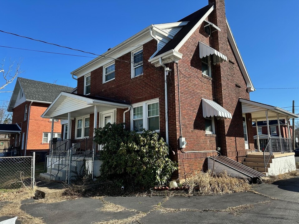 3134 3rd Ave in Huntington, WV - Building Photo