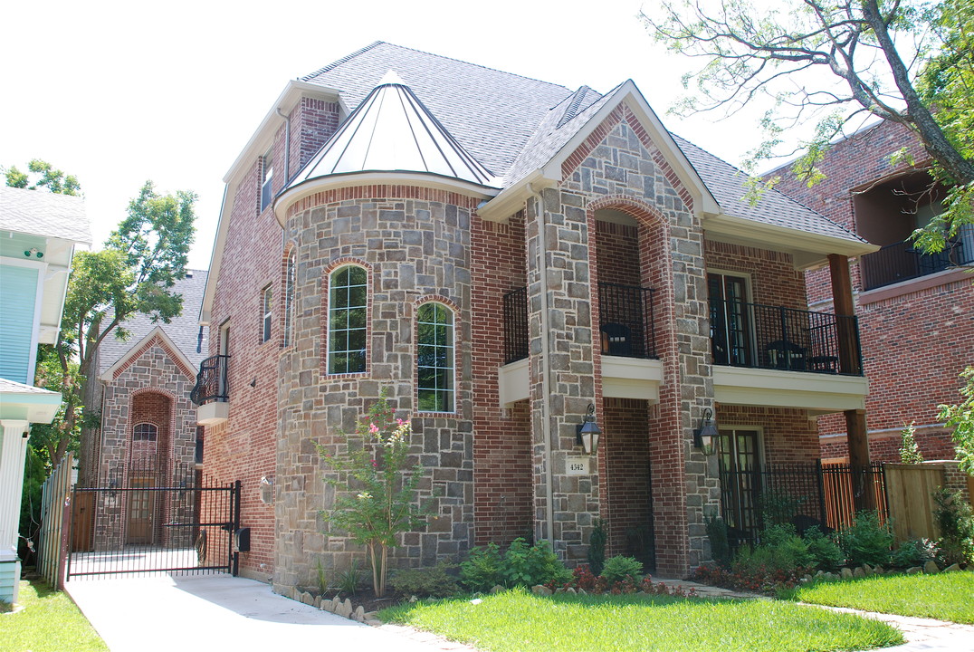 4342 Cole Ave in Dallas, TX - Building Photo