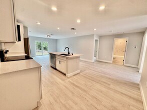 13411 Kaplan Terrace in Port Charlotte, FL - Building Photo - Building Photo