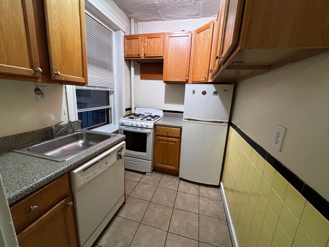 84 New Whitney St, Unit 360-17