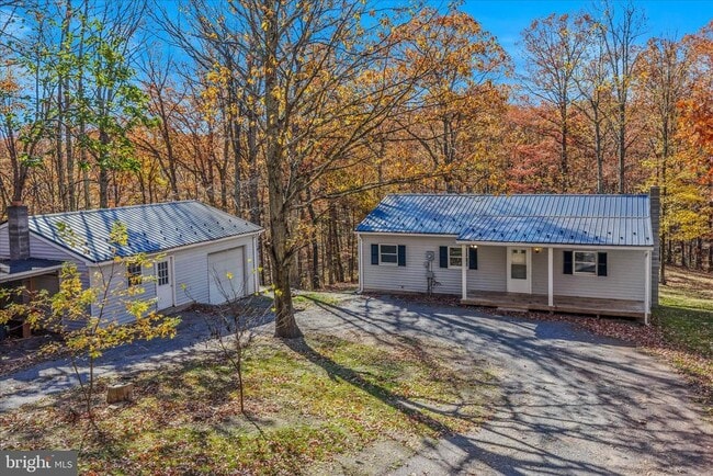 property at 438 Gloyd Ln