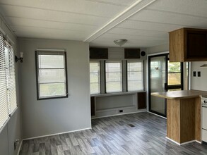 16731 US-301 in Dade City, FL - Building Photo - Building Photo