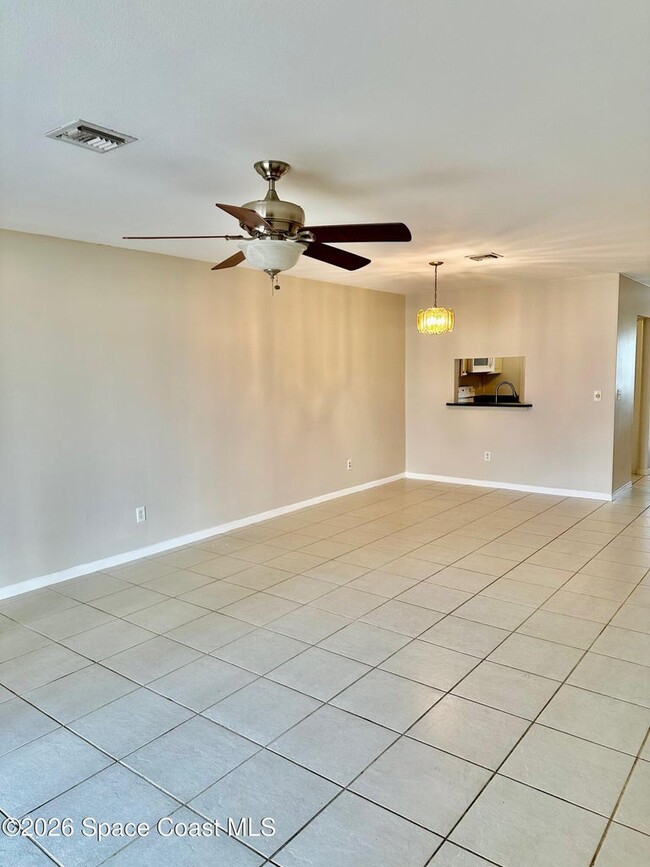 335 Paradise Blvd in Melbourne, FL - Building Photo - Building Photo