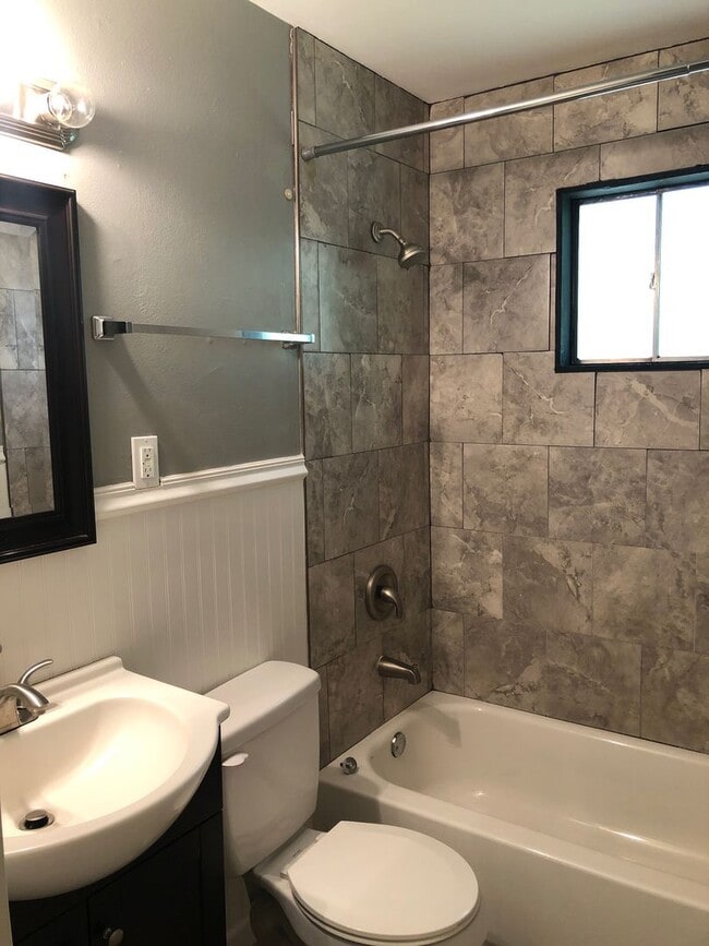 1130 Ramport Dr in Florissant, MO - Building Photo - Building Photo