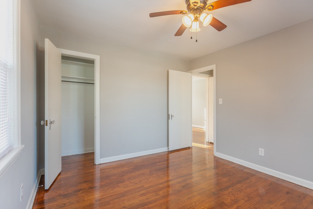 Elbur Avenue Apartments in Lakewood, OH