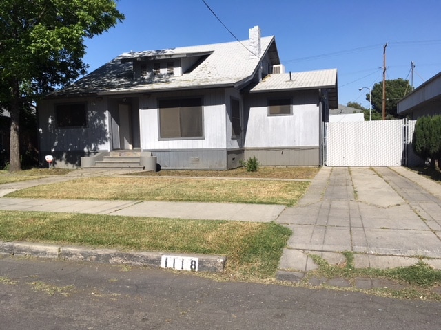 property at 1118 N Yosemite Ave