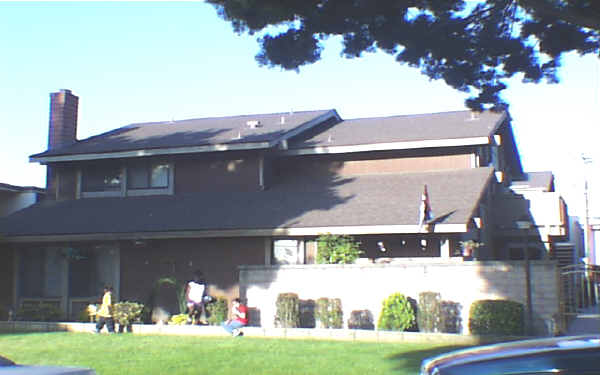 5238 N Hayter Ave in Lakewood, CA - Building Photo