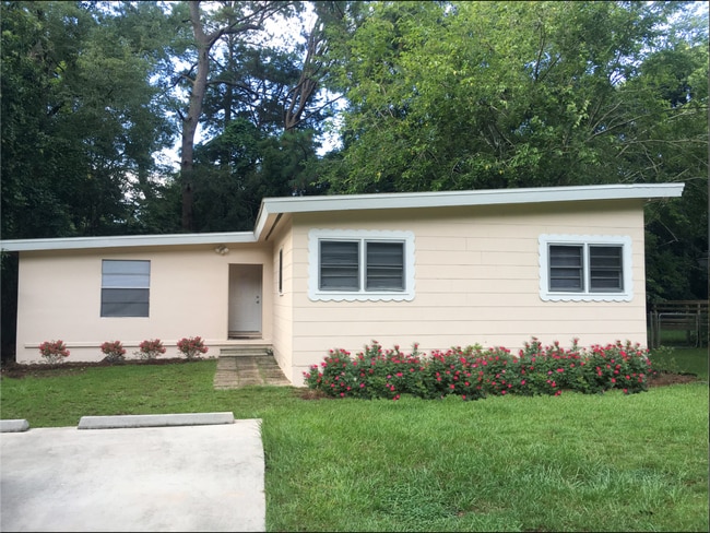 property at 1621 Atkamire Dr