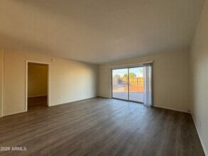 7508 E Holly St in Scottsdale, AZ - Building Photo - Building Photo