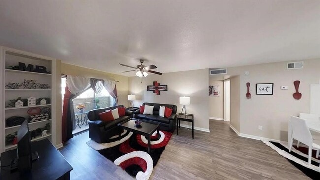 property at 515 S Bender Ave