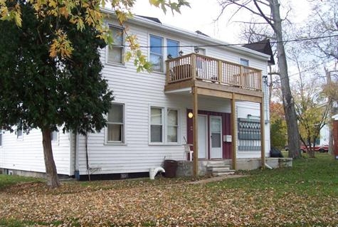 River Place Apartments in Flat Rock, MI - Foto de edificio - Building Photo