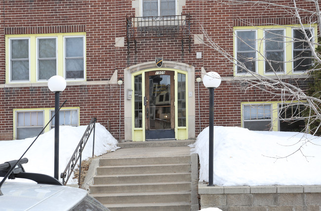 Emerson Terrace Apartments in Minneapolis, MN - Building Photo - Building Photo