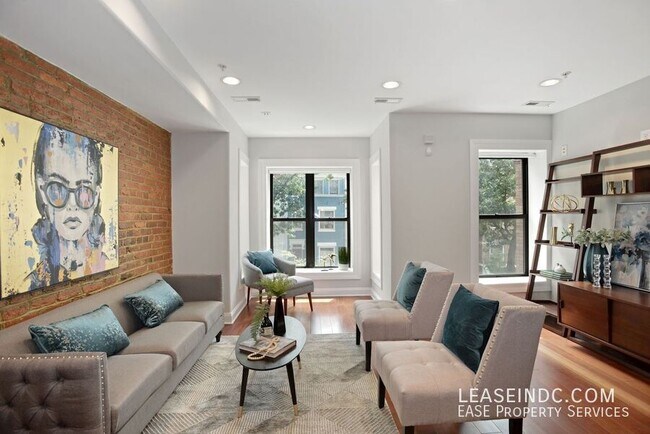 property at 1725 Euclid St NW