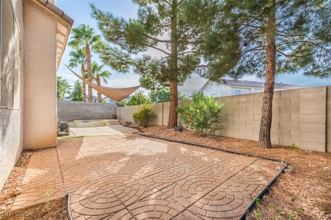 992 Leadville Meadows Dr in Henderson, NV - Foto de edificio - Building Photo