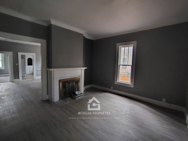 227 W 12th St in Anderson, IN - Foto de edificio - Building Photo