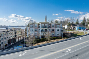 River's Edge in Maple Ridge, BC - Building Photo - Building Photo