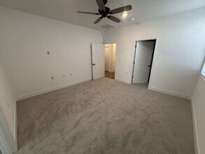 8539 Ponderosa Ave in Shafter, CA - Foto de edificio - Building Photo